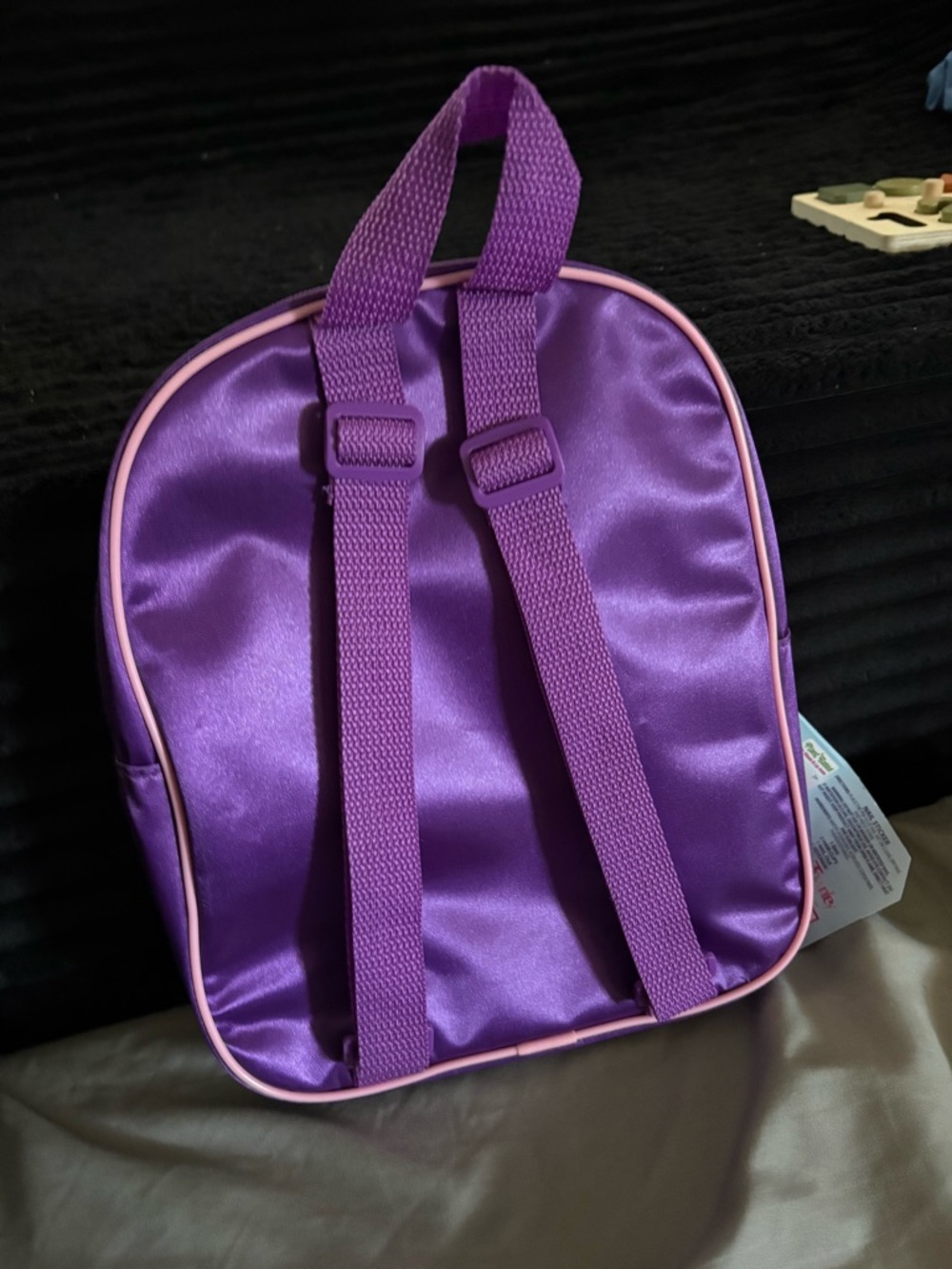 Hello kitty back pack - Picture 5 of 5